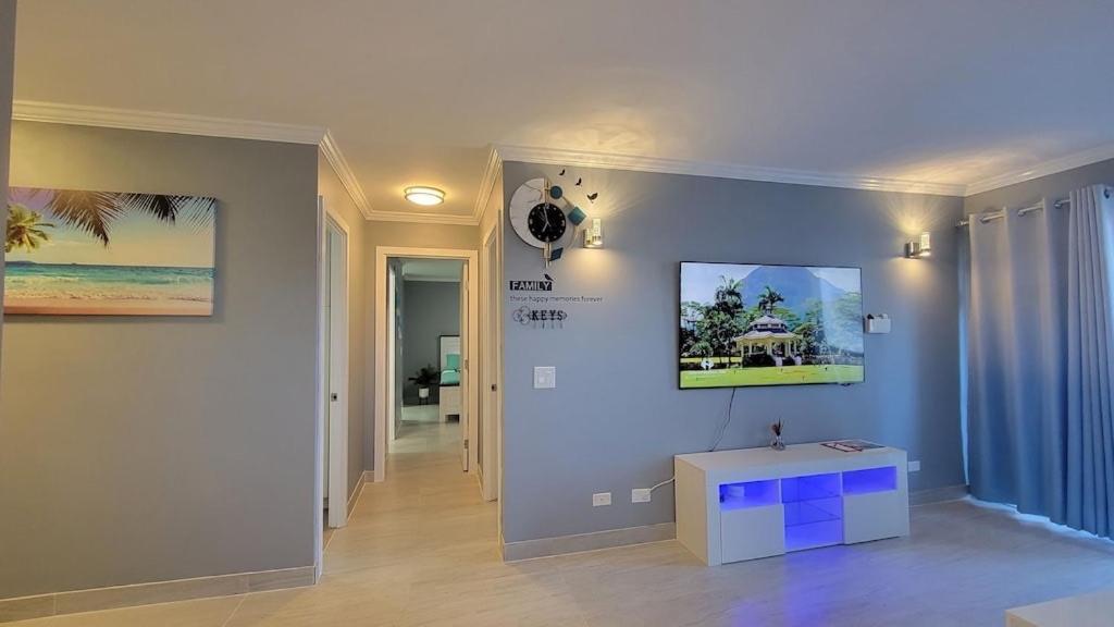 Waikiki Condo 2 Bedrooms 2 Bathrooms With 1 Free Parking Space 호놀룰루 외부 사진