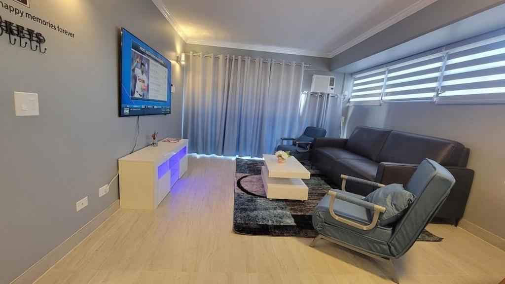 Waikiki Condo 2 Bedrooms 2 Bathrooms With 1 Free Parking Space 호놀룰루 외부 사진